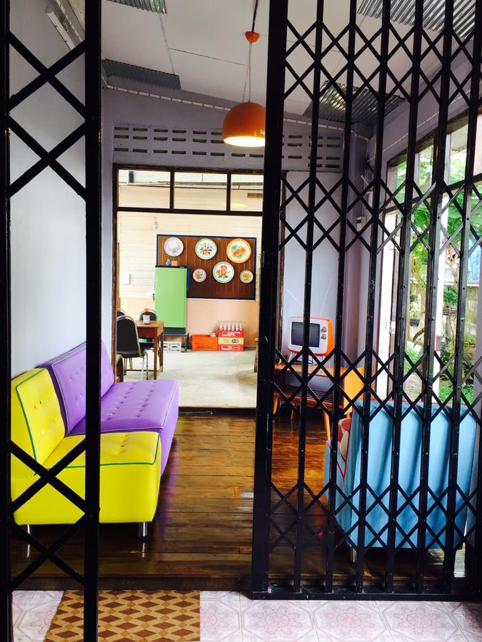 Bed Time Hostel Chiangrai Chiang Rai Exteriör bild