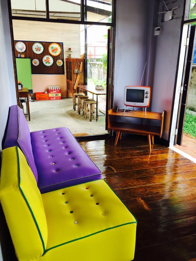 Bed Time Hostel Chiangrai Chiang Rai Exteriör bild