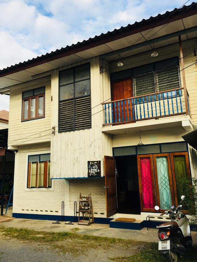 Bed Time Hostel Chiangrai Chiang Rai Exteriör bild