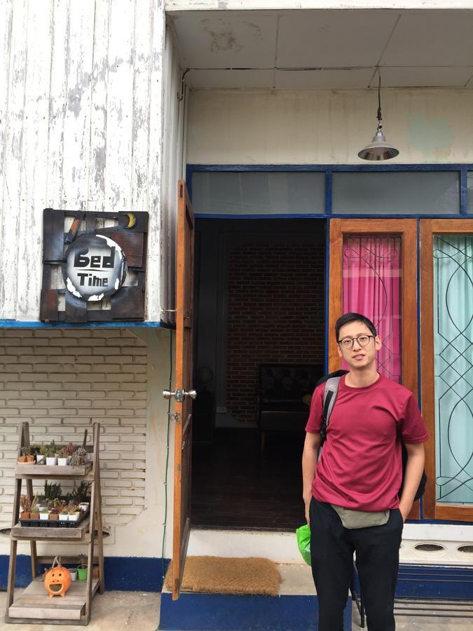 Bed Time Hostel Chiangrai Chiang Rai Exteriör bild